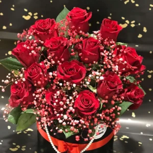 Scarlet Luxe – Red Rose Flower Box