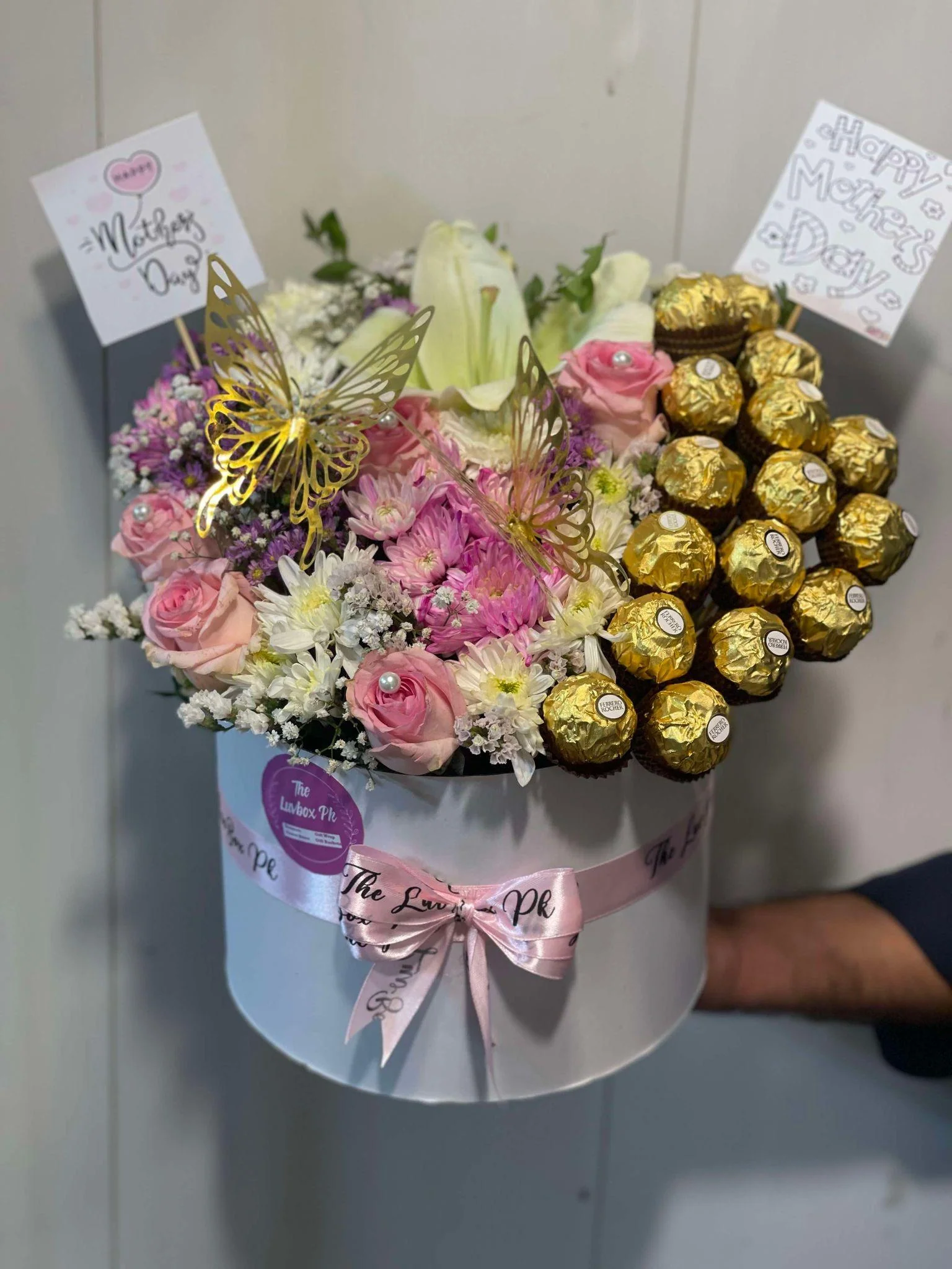 Luxury Mother’s Day Chocolate Box with Fresh Flowers