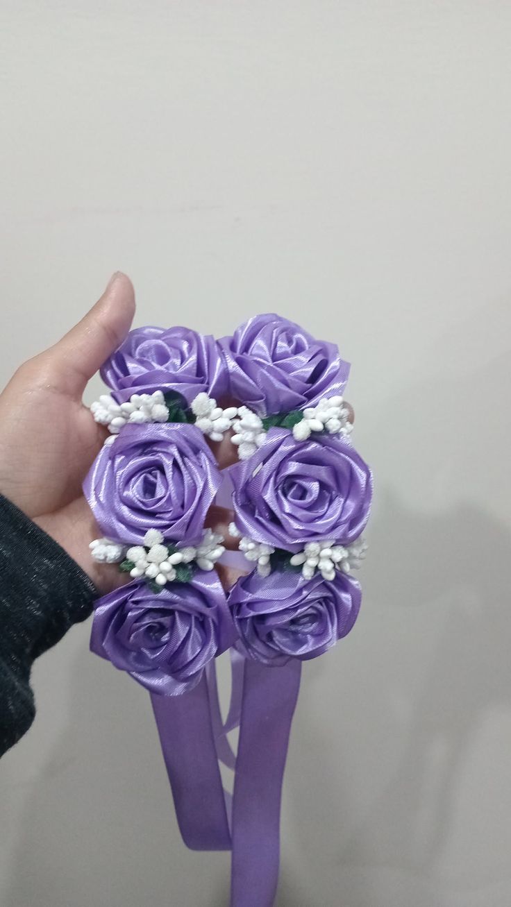 Traditional Ribbon Gajray